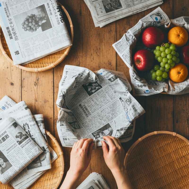 Cách Sử Dụng Giấy Báo Để Lót Rổ Trái Cây Đúng Cách